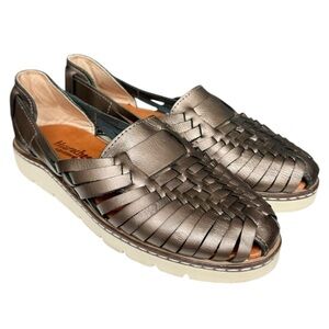 BearPaw Metallic Huaraches